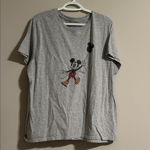 Disney Other - 🥳 HOST PICK!! 🥳 - Disney Gray T-Shirt with Mickey Mouse and Balloon